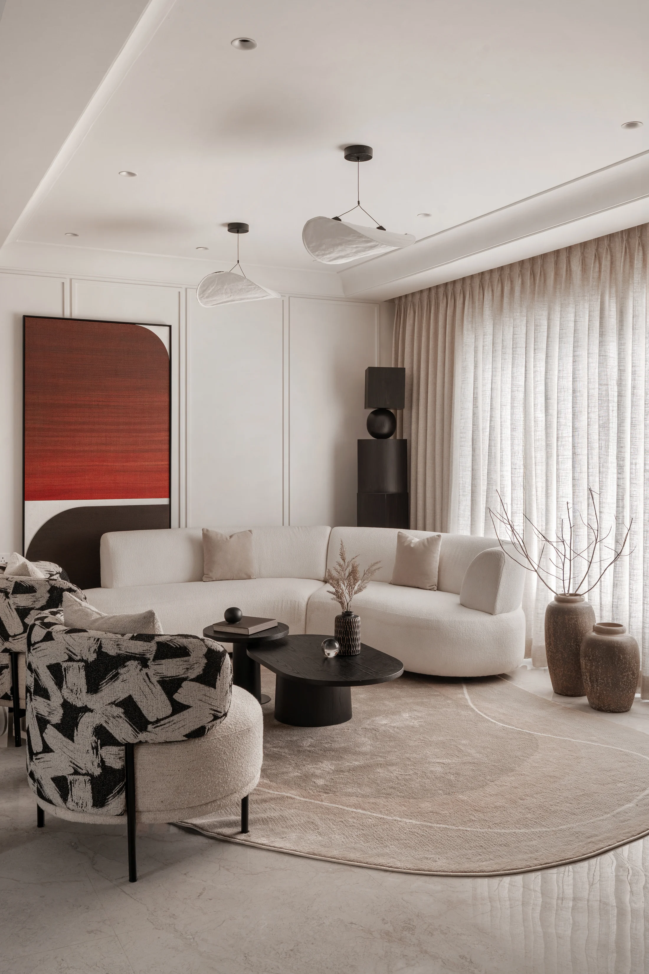 Nirvana Bellevue House — living room